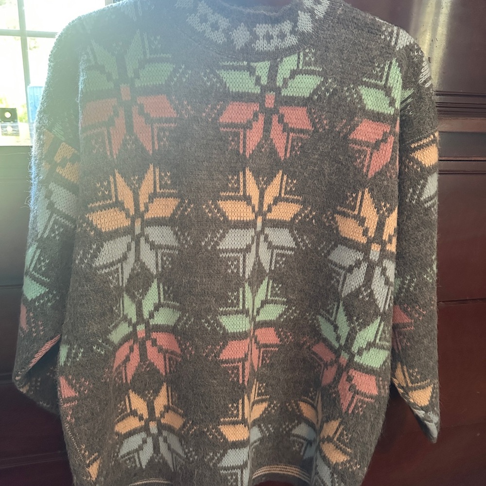 Needles and Yarn vintage Sweater